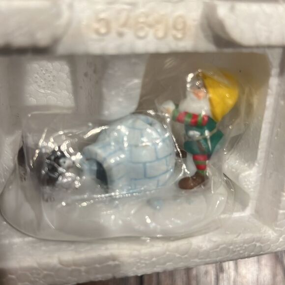 DEPT 56 AN IGLOO FOR SNOWBALL 56878 NORTH POLE SNOW VILLAGE new in box - Picture 6 of 7